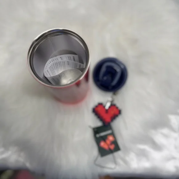 🎀Starbucks Pixelated Pink Tumbler with Dark Blue Lid - Picture 4 of 8